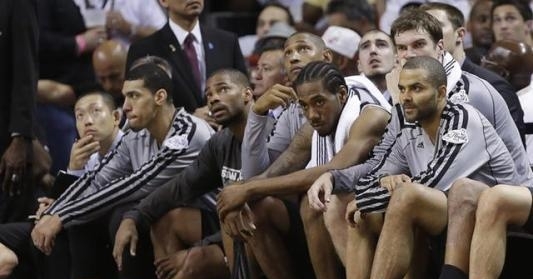 2025 赛季回顾：小格雷罗单季 48 轰的表现，助其锁定了 2026 赛季高额的薪资空间