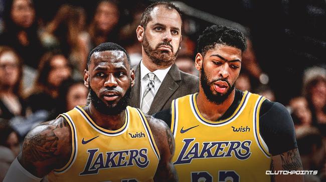 一球不丢！科林斯投篮8中8、三分3中3砍下20分