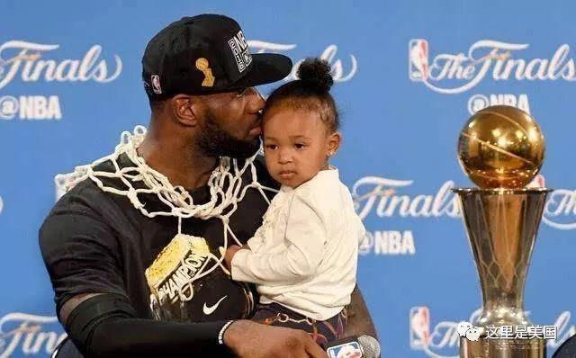 迷失！浓眉一度8中0&全场9中1贡献2分8篮板6助攻