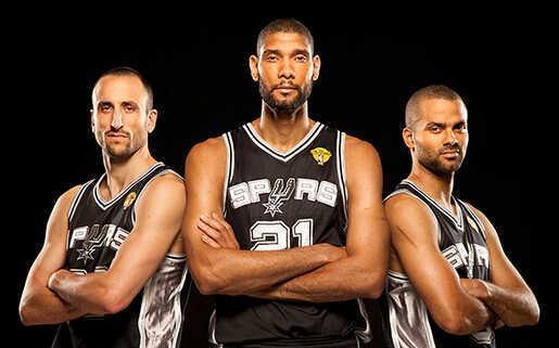 [NBA-湖人] 湖人建队太奇葩！艾顿软货，其余配角攻守不兼备，替补存多个混子