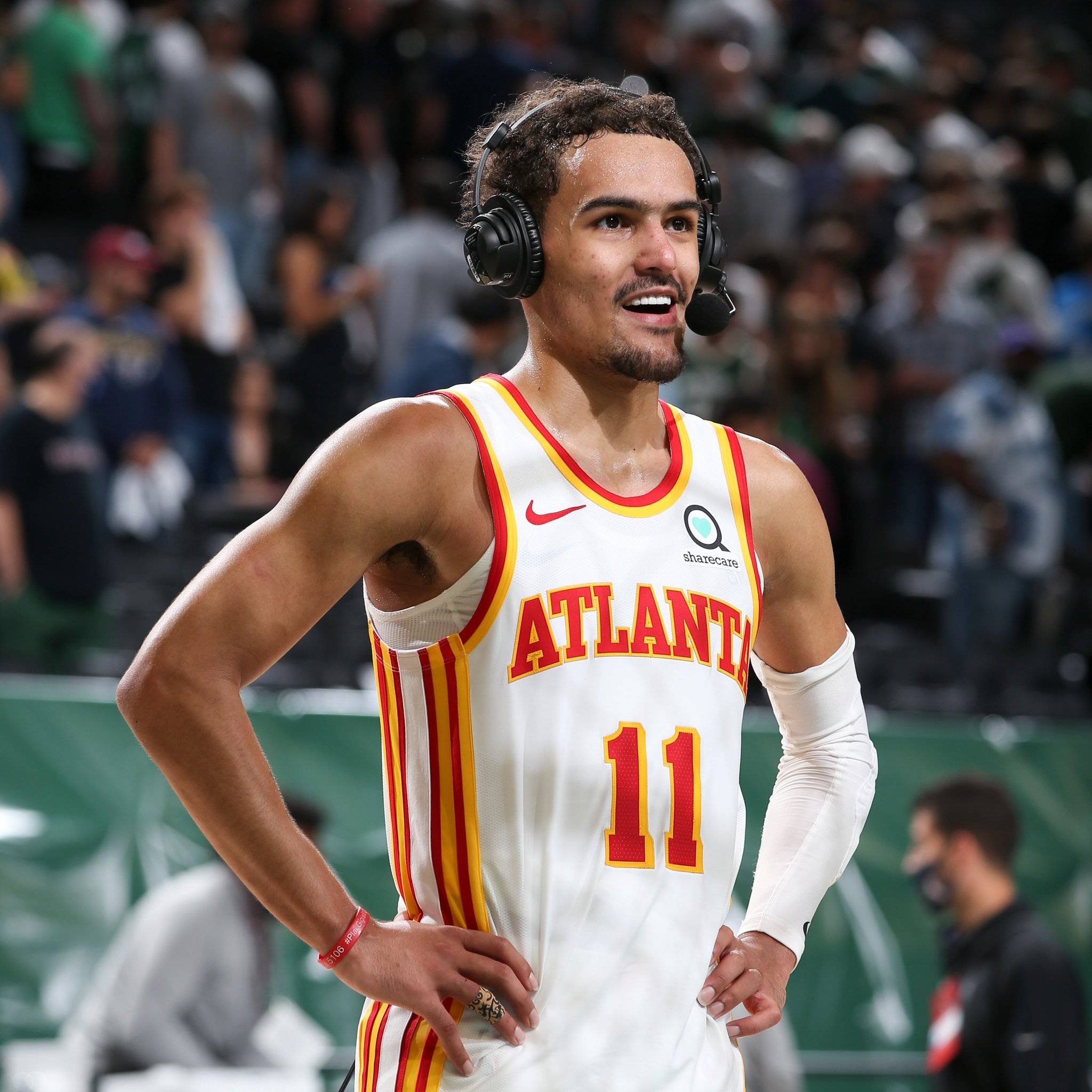 ＂今晚八点锁定早鸟福利！AVA新头盔游侠·破界登场