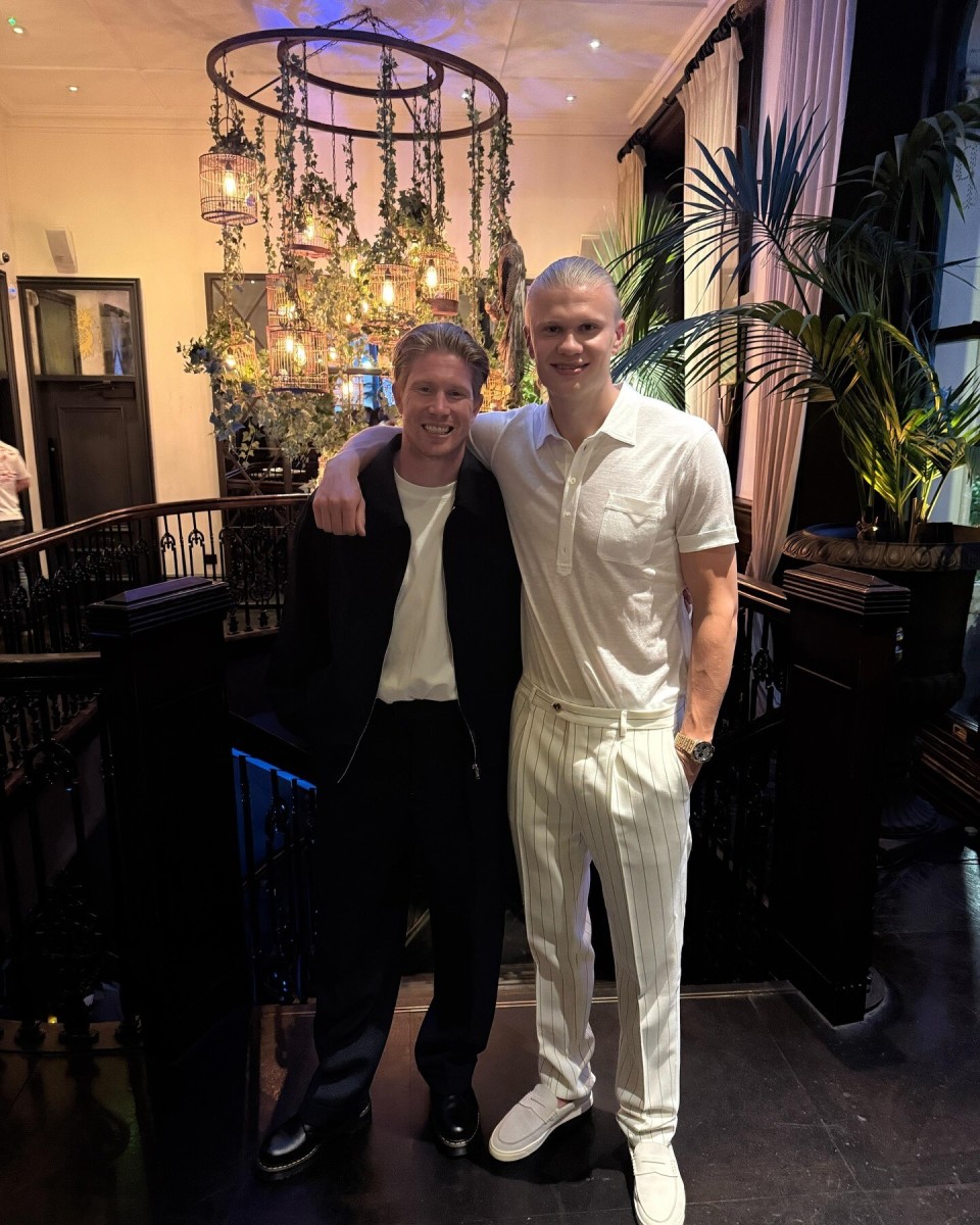 [国内足球]李新宇扑球失误 古斯塔沃轻松破门